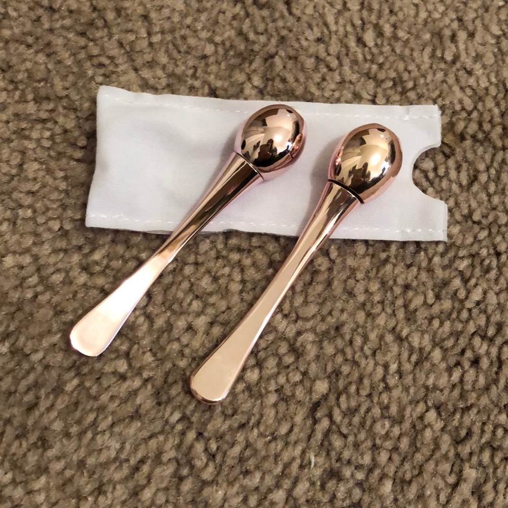 Under Eye Rollers